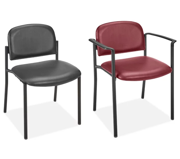 Silla de Vinil con Armazón Tipo Trineo y Descansabrazos - Negra