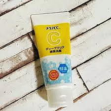 Rohto Melano CC Deep Clear Enzyme Face Wash (130g)