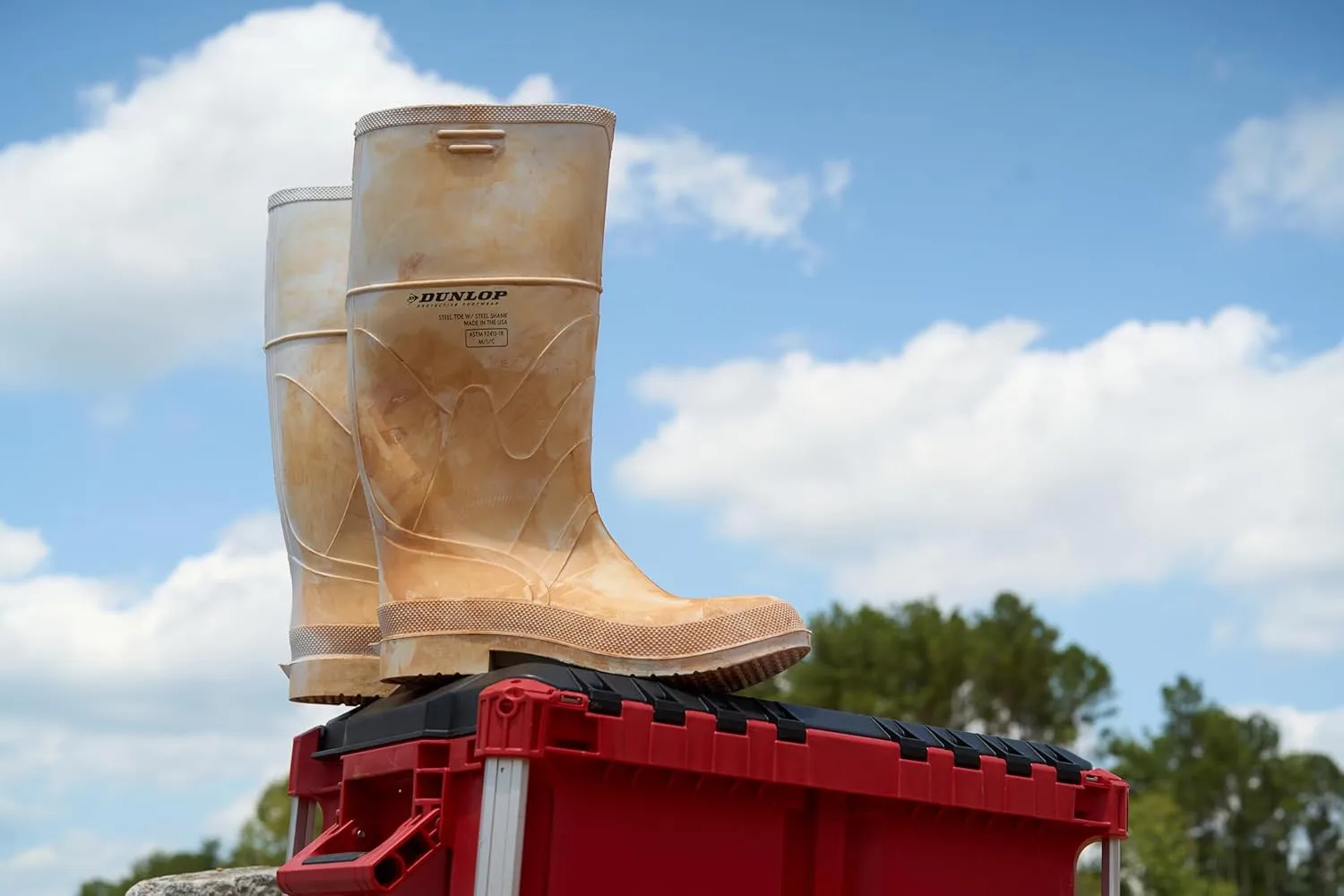 DUNLOP Protective Footwear, Steel Toe White Safety Lock, 100% Waterproof PVC, Lightweight and Durable Protective Footwear