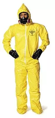 DuPont Personal Protection QC122SYLLG00 Large Yellow SafeSPEC 2.0 10 mil Tychem QC