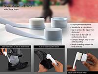 Shoe shiner with Shoe horn