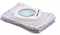 Magnifying paperweight