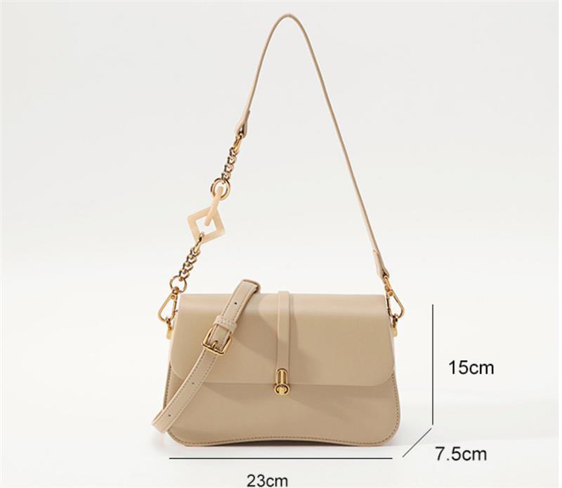 GENUINE LEATHE SMALL SQUARE BAG