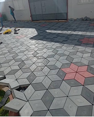 Prism paving blocks