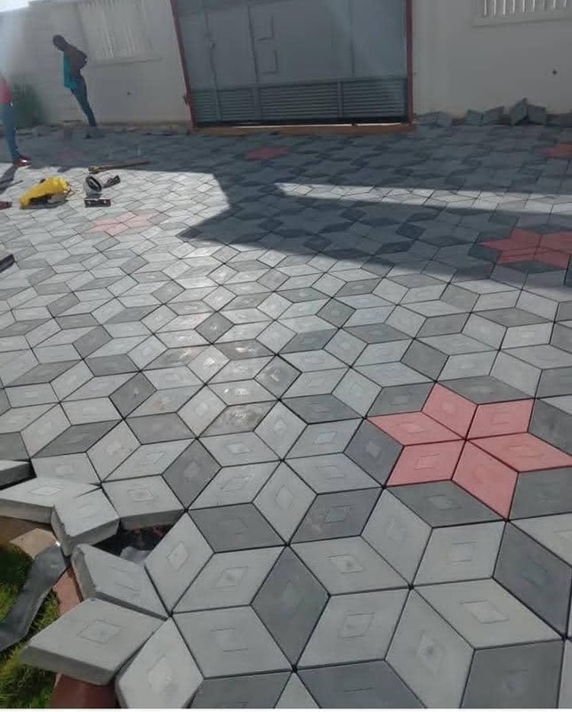 Prism paving blocks