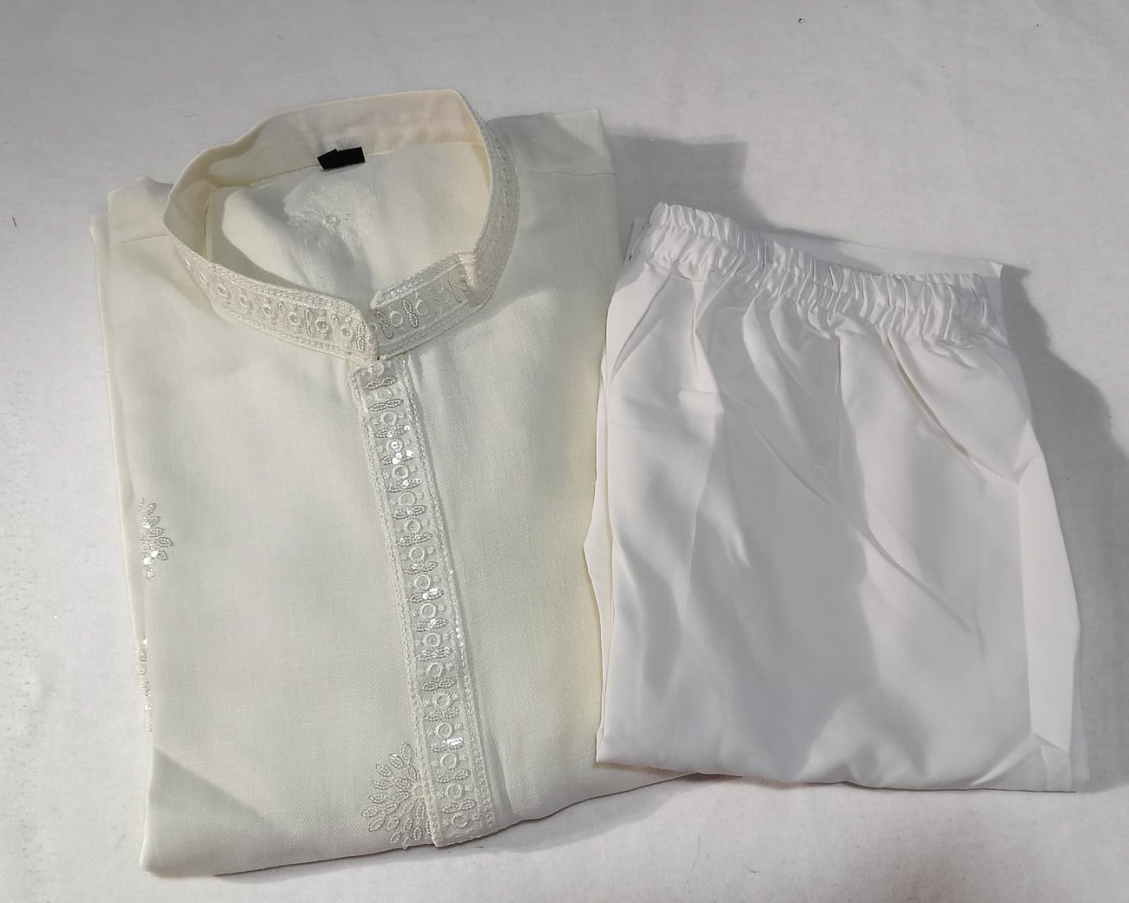 V604: Ready To Ship Beautiful Kurta Pajama Set