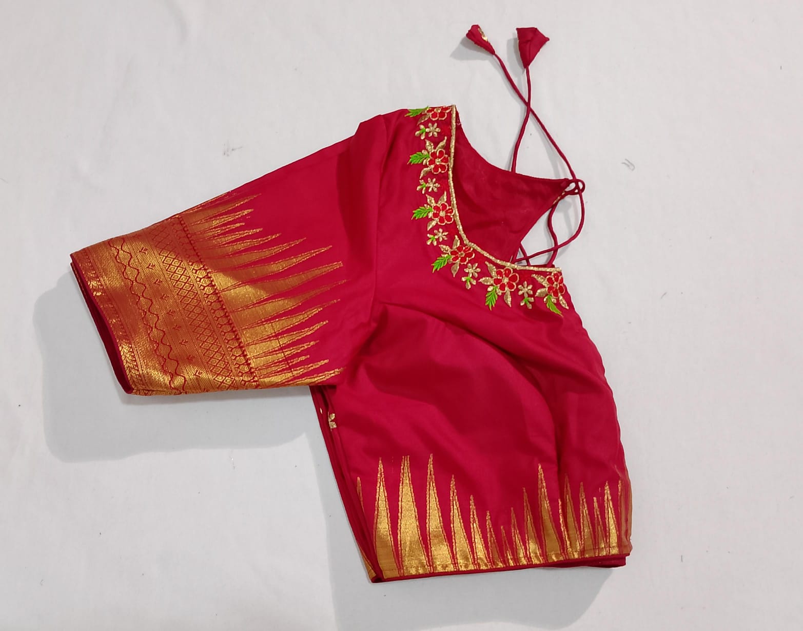 N159: Ready To Ship Beautiful Saree With Stitched Blouse