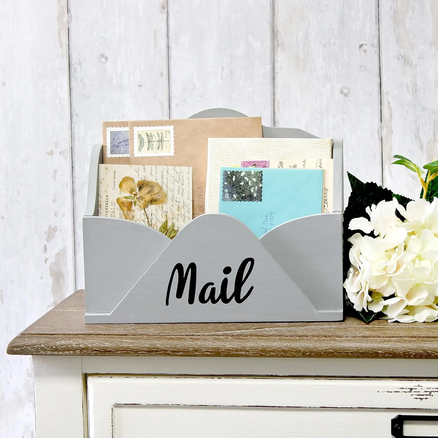 Elegant Designs Homewood Farmhouse Wooden Decorative Envelope-Shaped Desktop Letter Holder