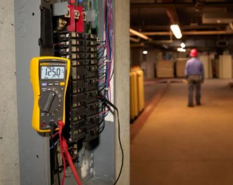 Digital Multimeter Fluke 117