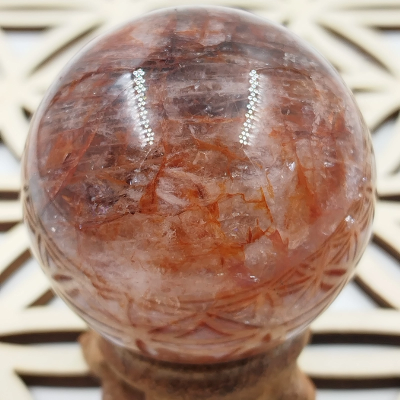 Esfera de Cuarzo Sanador Rojo