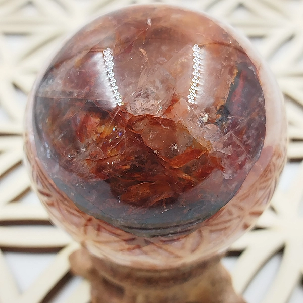 Esfera de Cuarzo Sanador Rojo