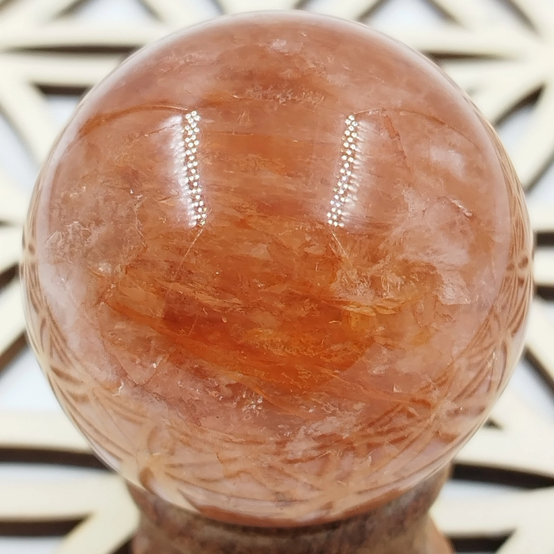 Esfera de Cuarzo Sanador Rojo