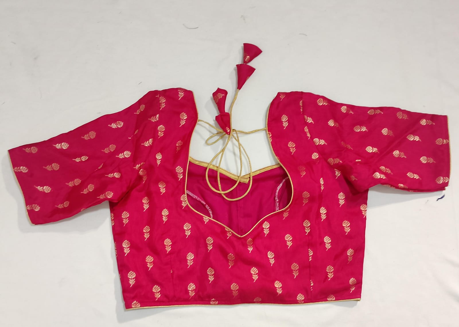 N183: Ready To Ship Beautiful Saree With Stitched Blouse