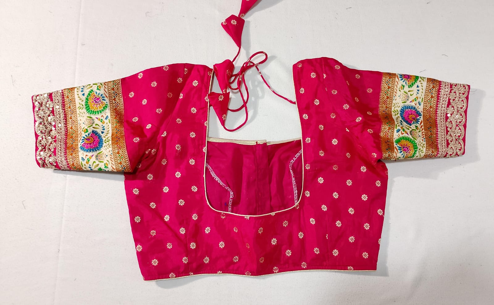 K237: Ready To Ship Beautiful Tussar Kani Silk Saree With Stitched Blouse