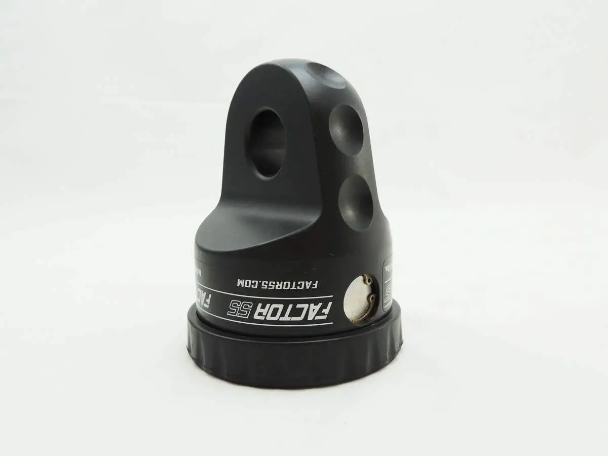 Factor 55 ProLink Winch Shackle Mount for Large Overland and Military-Style Vehicles, Fits Lines Up to 1/2" Diameter - Black