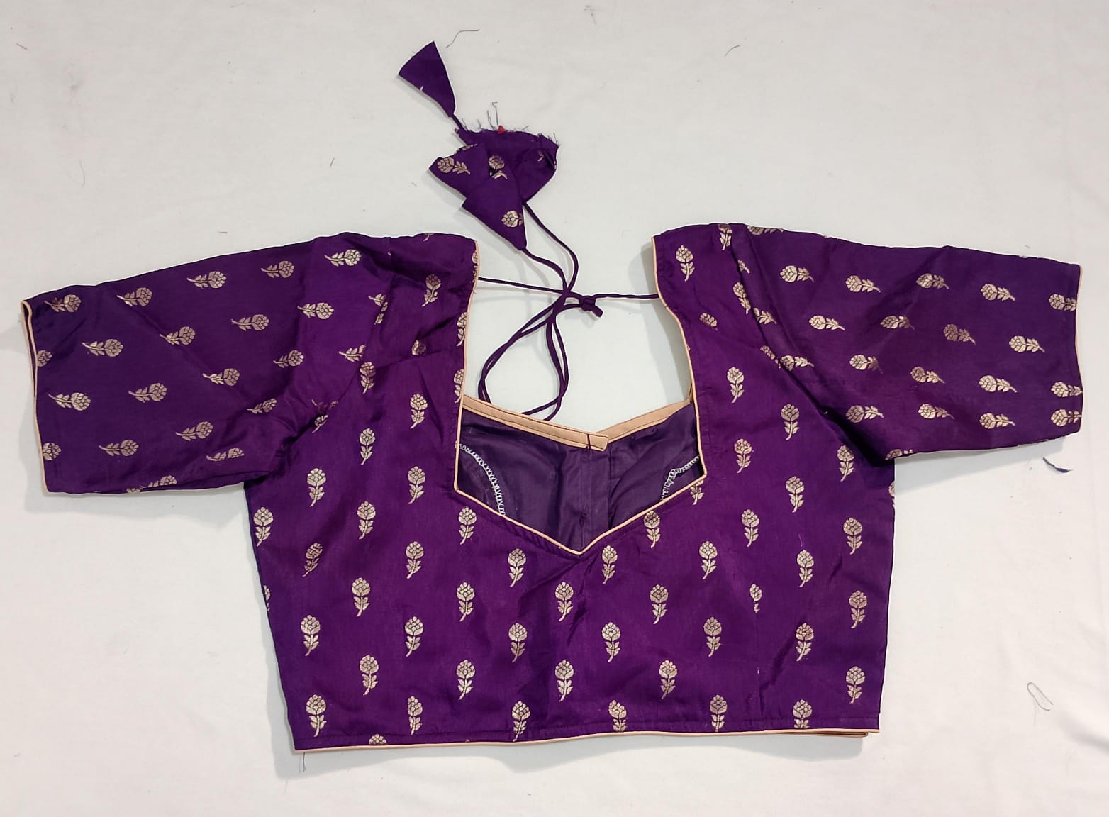 N184: Ready To Ship Beautiful Saree With Stitched Blouse N184: Ready To Ship Beautiful Saree With Stitched Blouse