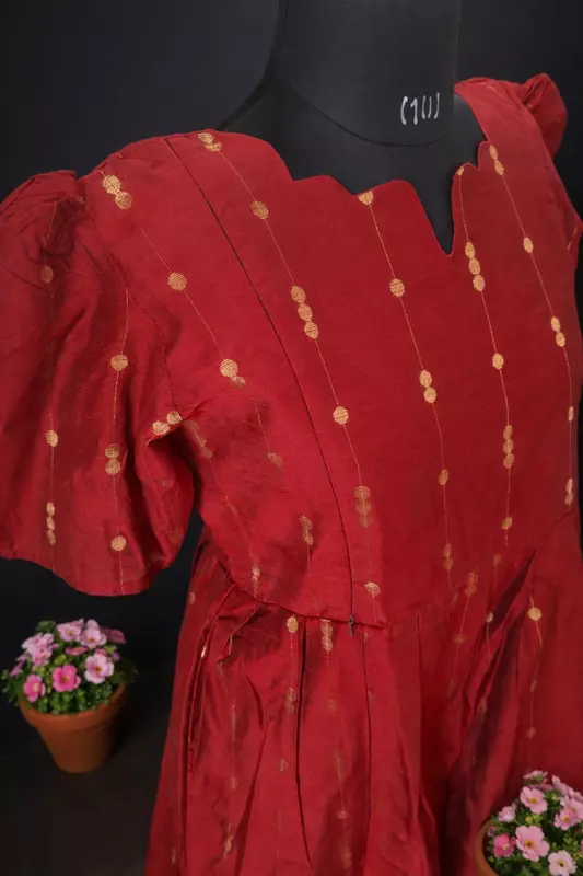 Festive Red Gold Detailed