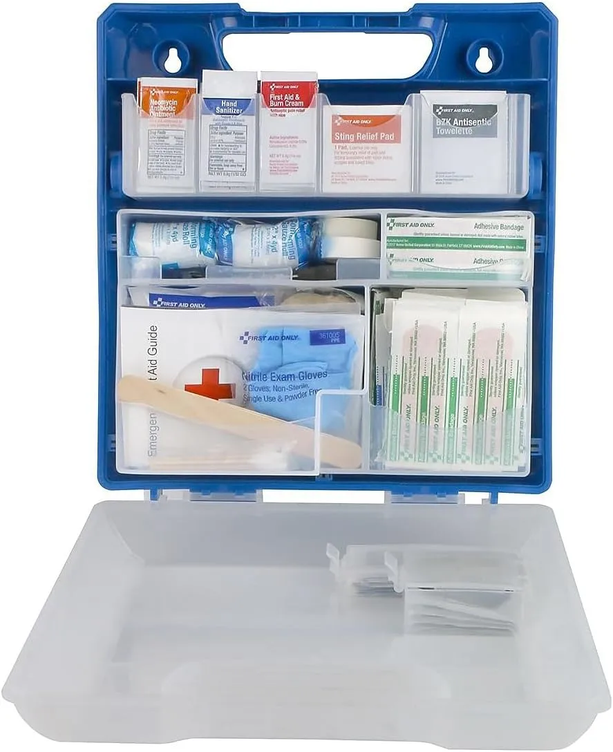 First Aid Only 91407: Quicktreat Dispenser Plastic First Aid Kit, 370 Pc