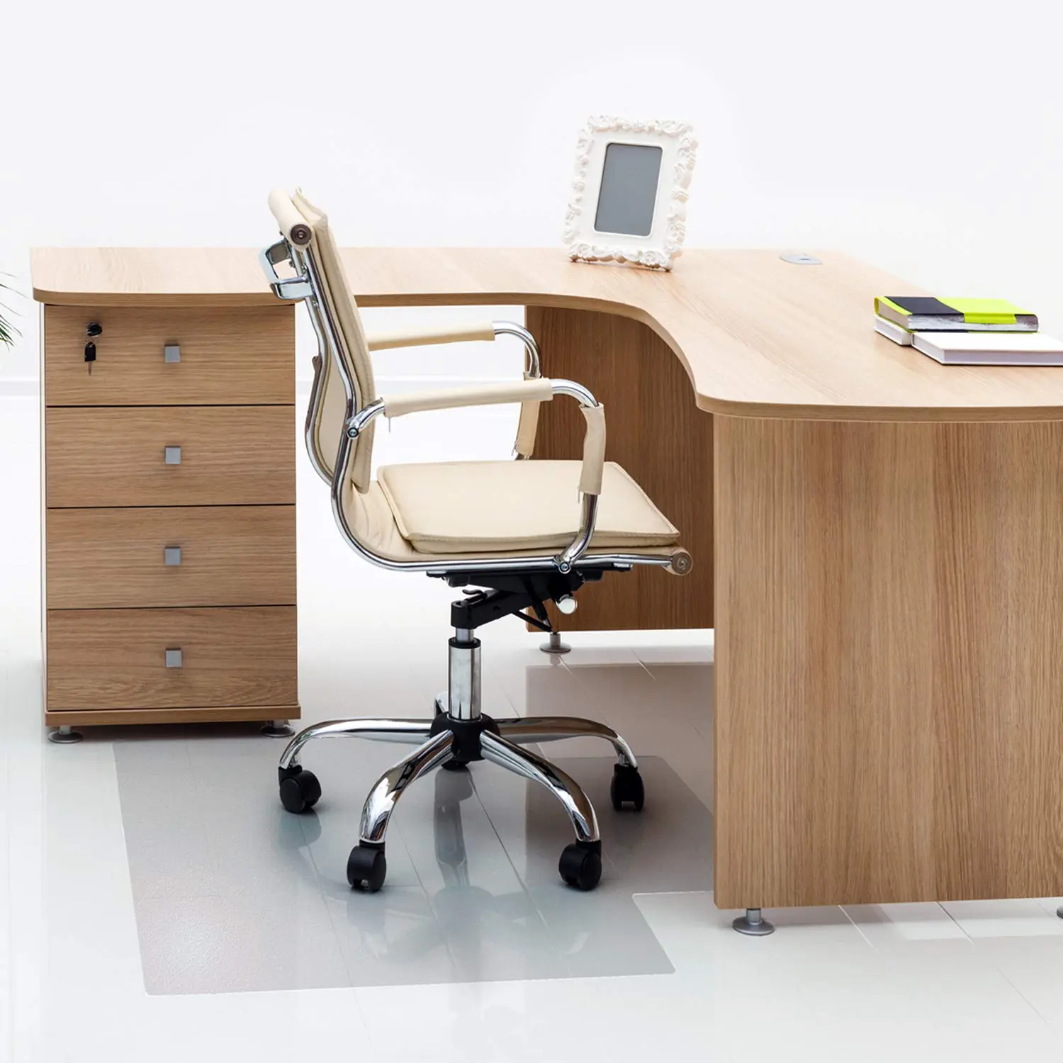 FLOORTEX Valuemat Vinyl Lipped Chair Mat for Hard Floor