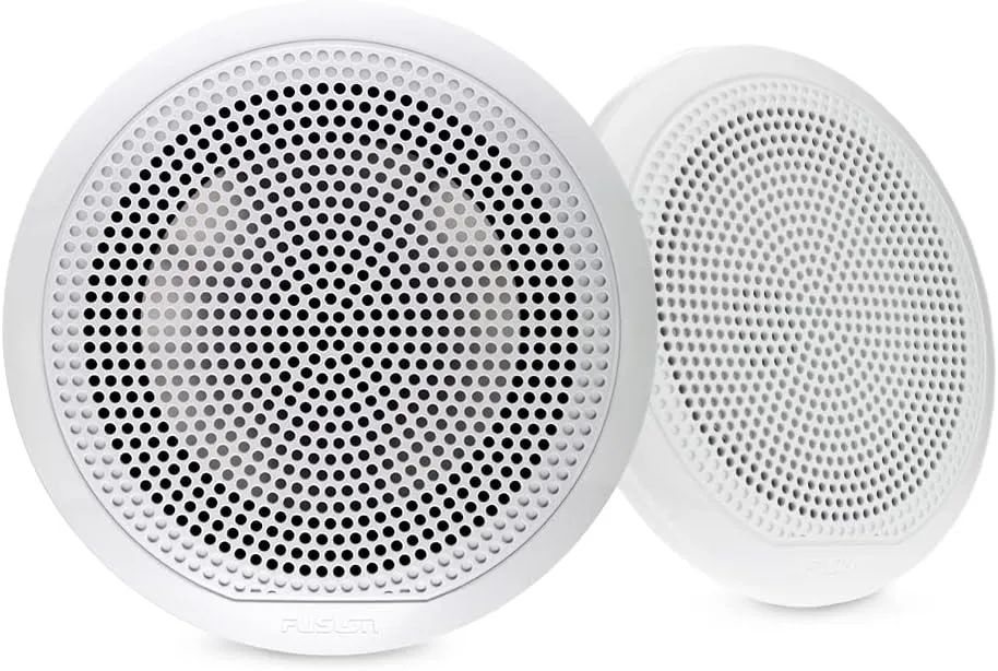 Garmin Fusion® MS-RA60 and EL Classic Stereo and Speaker Kit