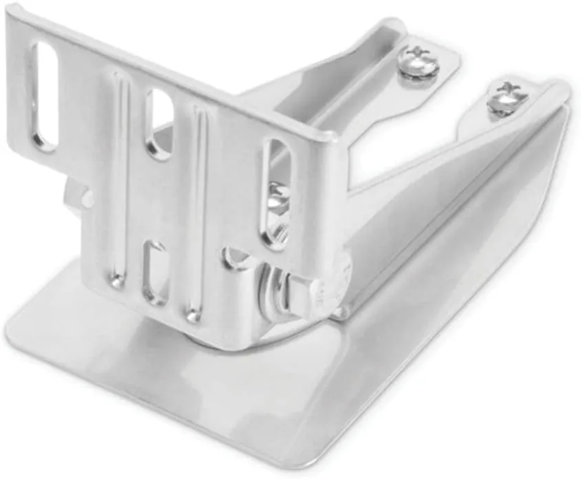 Garmin Heavy-Duty Transom Mount Bracket w/Spray Shield