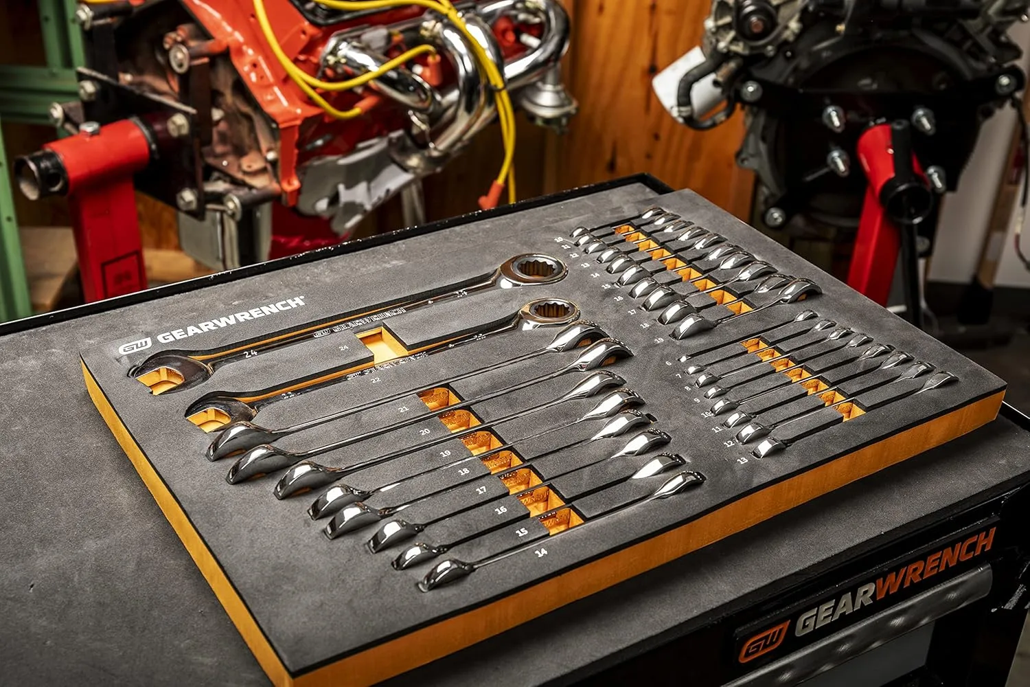 GEARWRENCH 28 Piece 72T Metric Standard & Stubby Ratcheting Wrench Set with EVA Foam Tray - 86527
