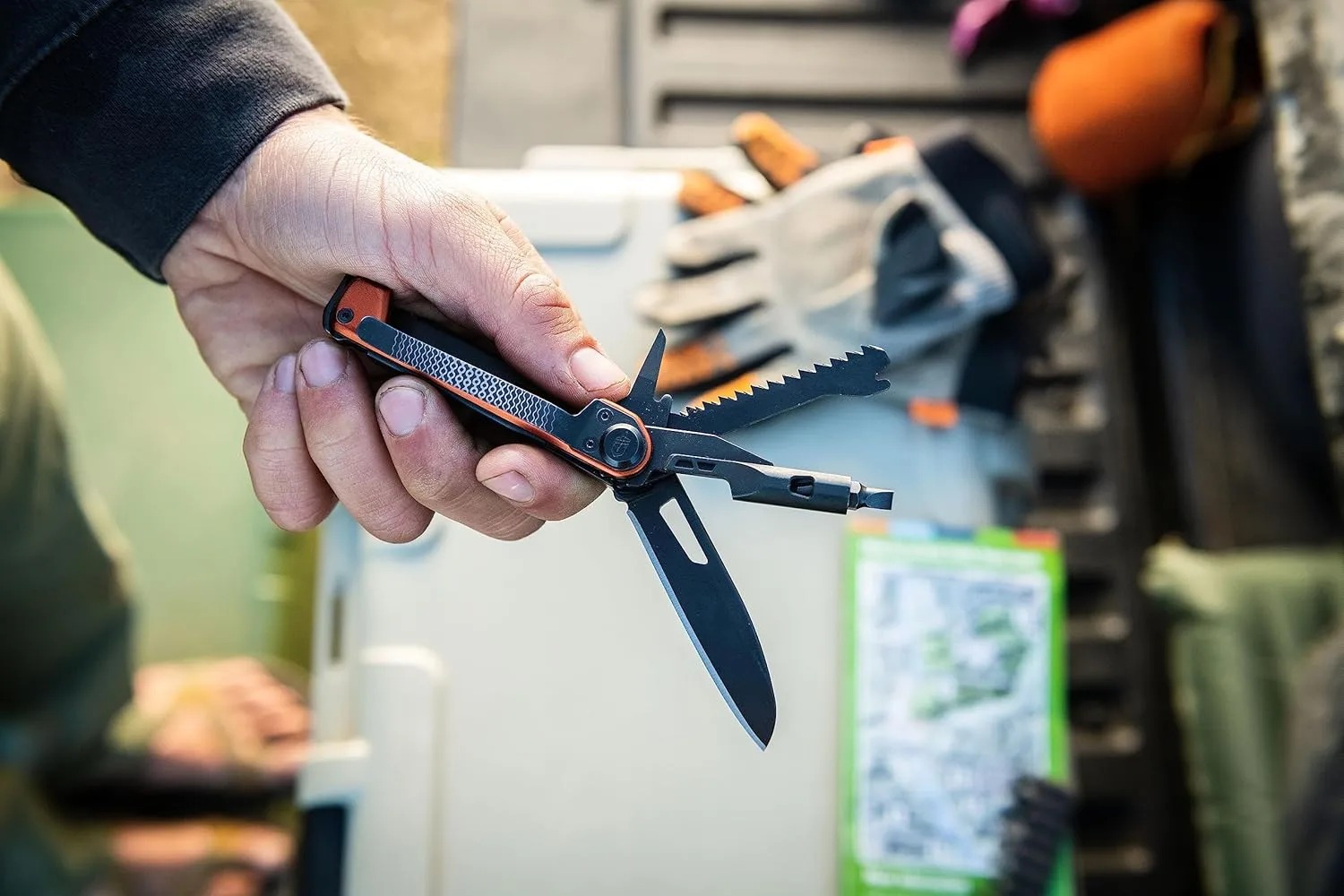 Gerber Gear Armbar Trade 8-in-1 Multi-tool - 2.5" Plain Edge Blade, Pry Bar, Hammer - EDC Gear and Equipment - Burnt Orange
