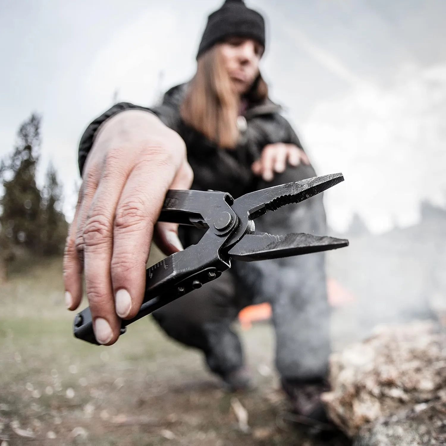 Gerber Gear Multi-Plier 600 Needlenose 14-in-1 Stainless Steel Multi-Tool with Sheath
