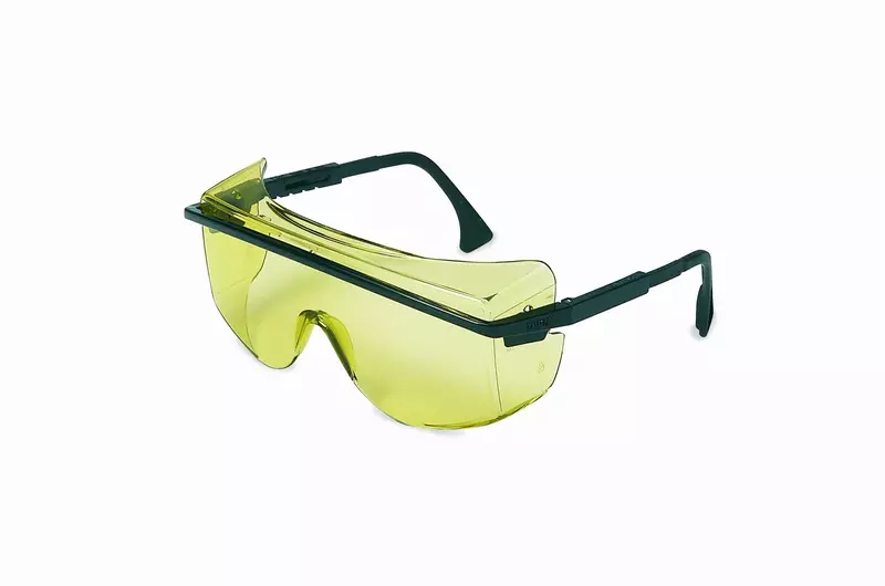 UVEX by Honeywell 763-S2505 OTG 3001 Astrospec, Black Frame, SCT-Low IR Lens, Ultra-Dura Anti-Scratch Coating, Black/Clear