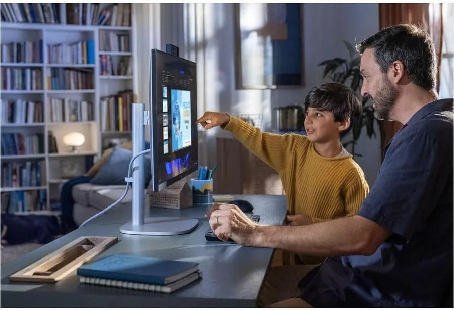 HP EliteStudio 8 AiO G1i All-in-One Computer - Intel Core Ultra 7 - 16GB - 512GB SSD - 23.8" Touchscreen