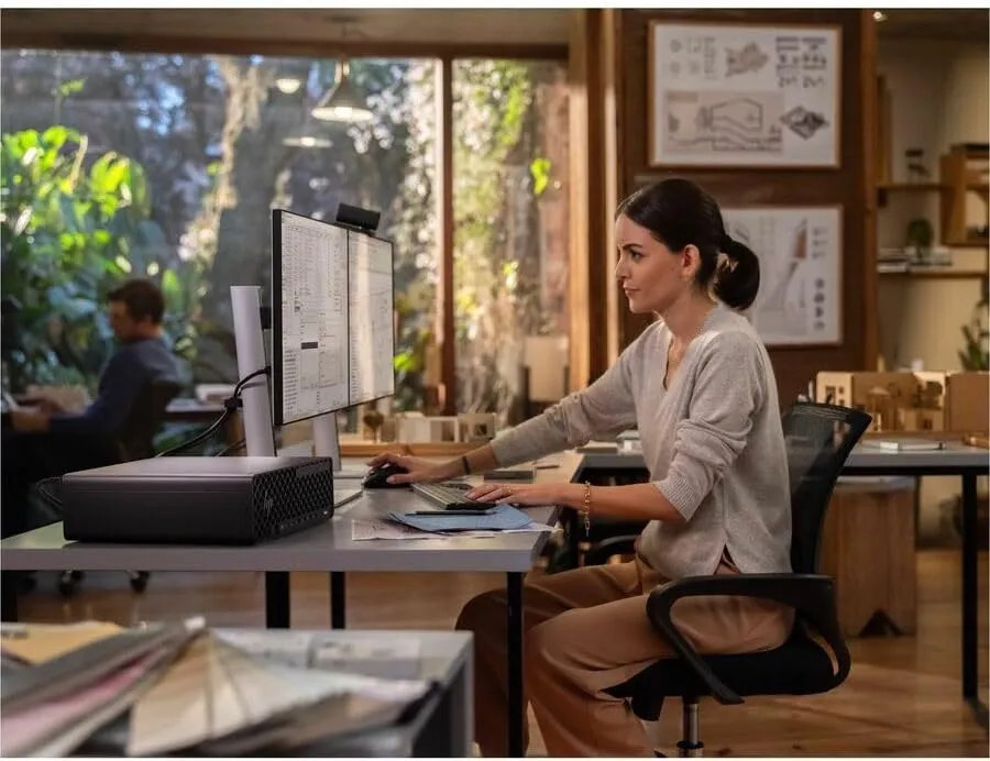 HP Z2 G1i Workstation - Intel Core Ultra 7 265, 32GB, 1TB SSD, NVIDIA RTX A1000