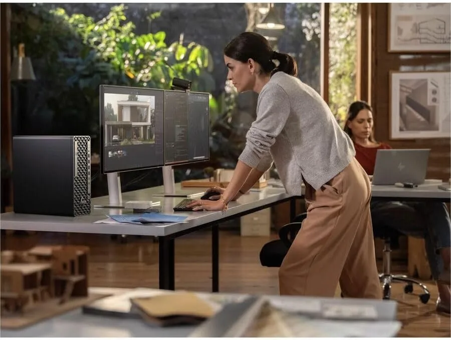 HP Z2 G1i Workstation - Intel Core Ultra 9 285-32 GB - 1 TB SSD - Small Form Factor - Black - Intel W880 Chip - Windows 11 Pro - Intel Graphics - English Keyboard - Ethernet