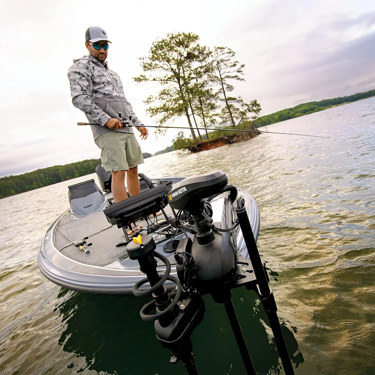 Humminbird MEGA Live TargetLock and MEGA 360 Dual Mount for Ultrex Trolling Motors