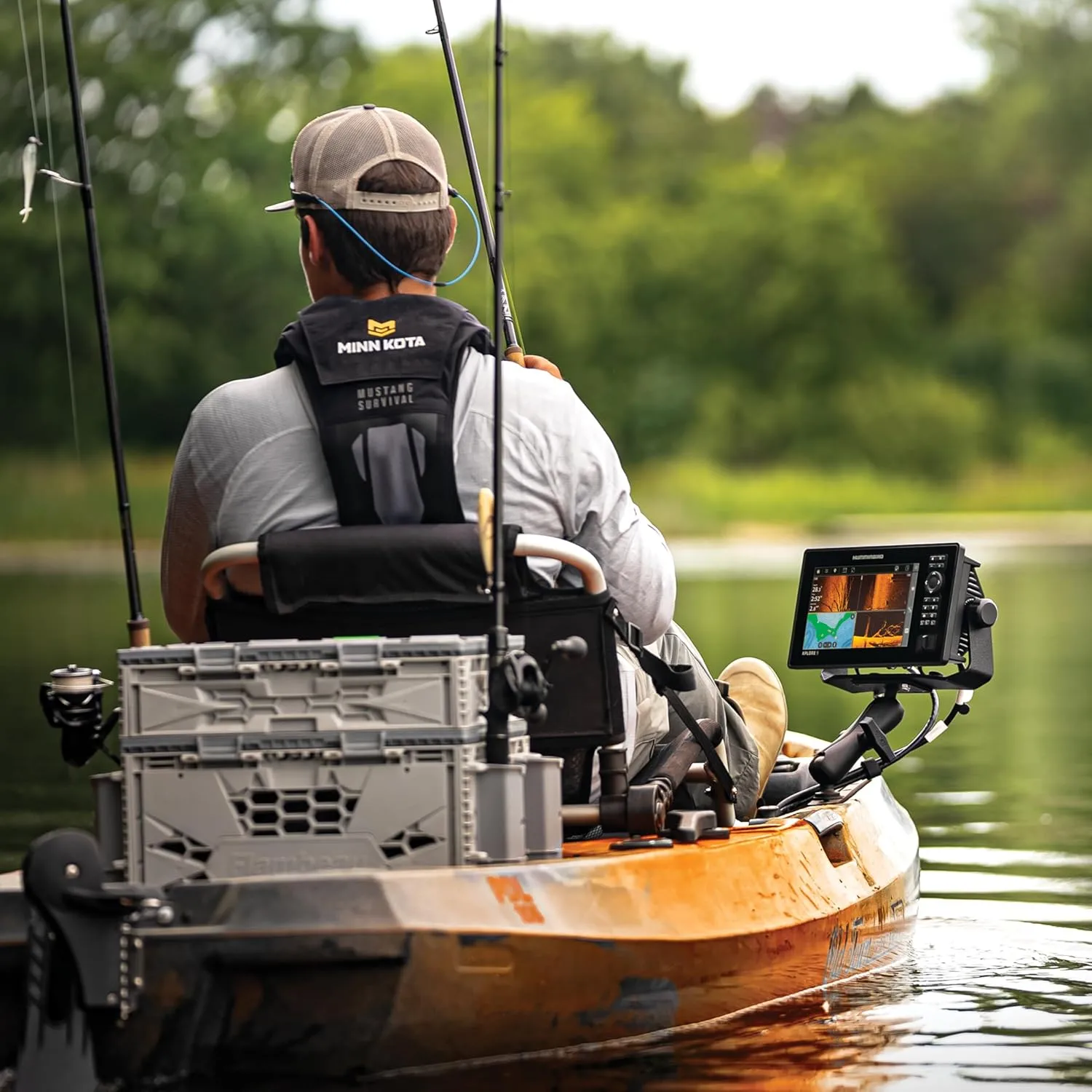 Humminbird XPLORE GPS Fish Finder with MEGA Side Imaging+ & HD Touchscreen