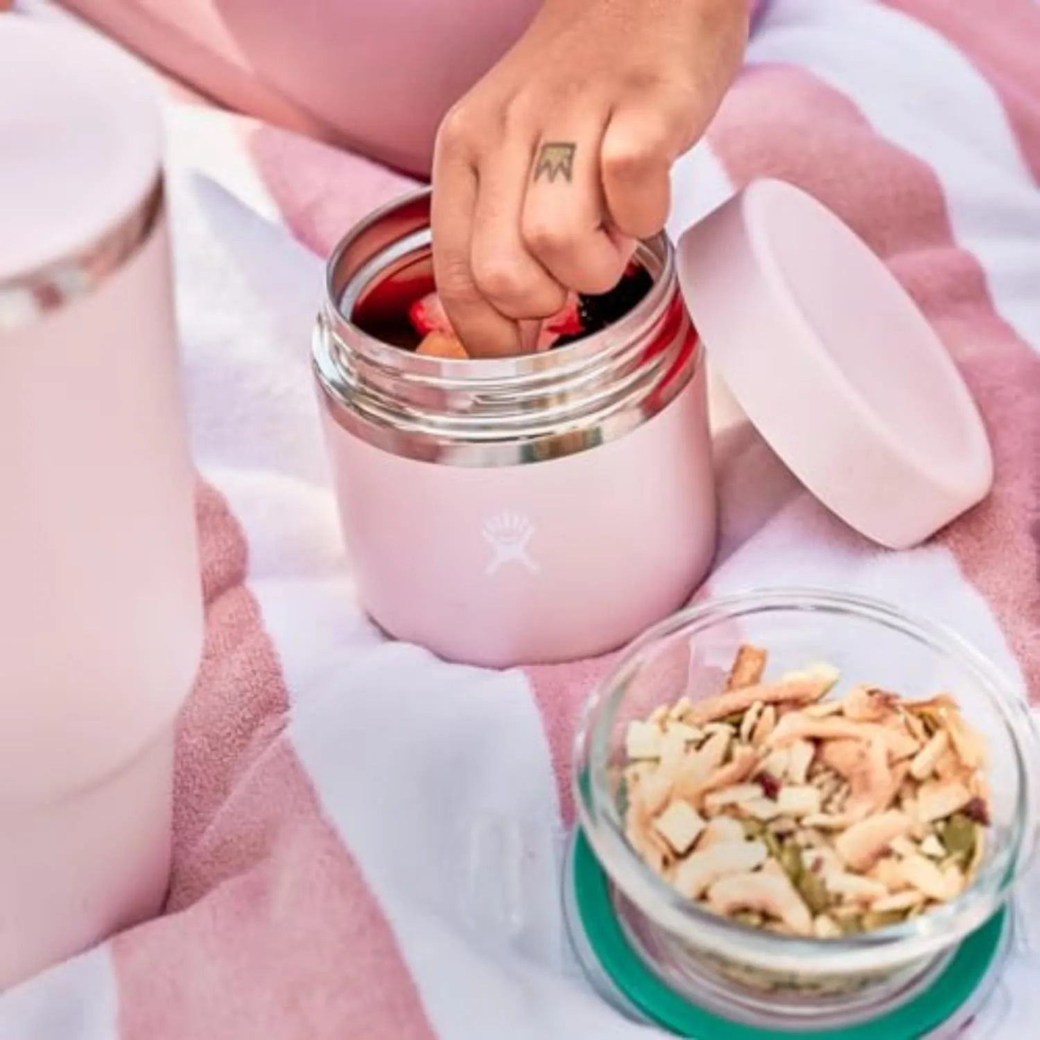 HYDRO FLASK Food Jar – Insulated Stainless Steel Snack & Lunch Travel Container