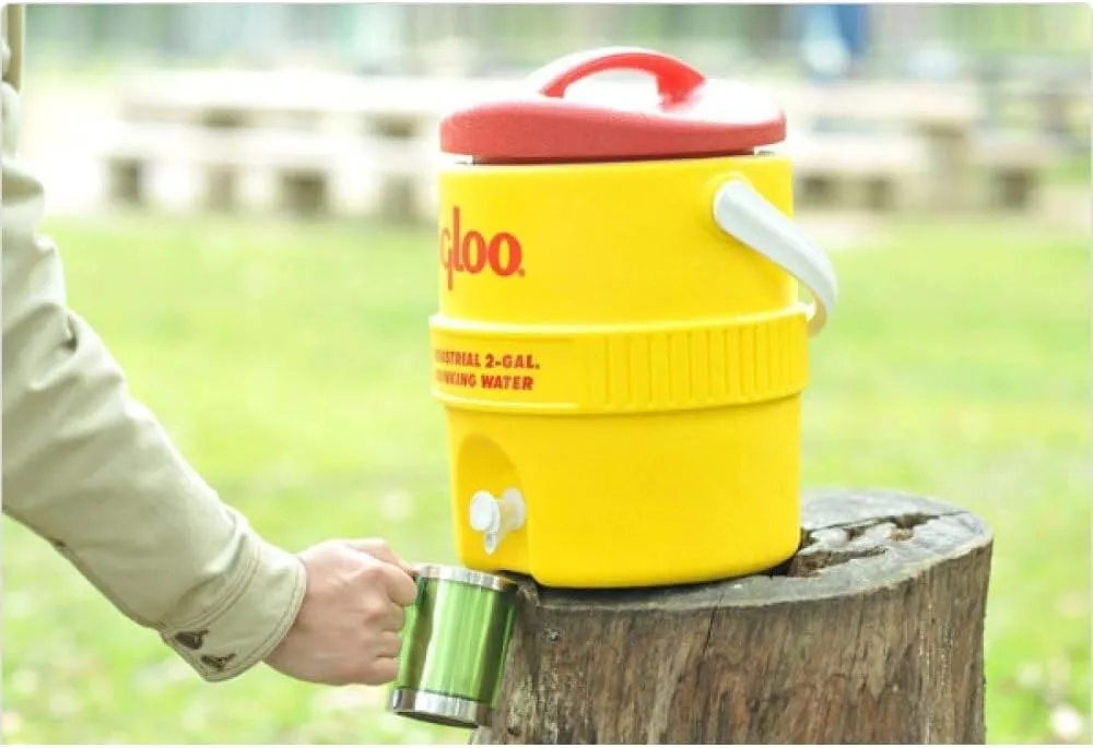 Igloo Beverage Cooler 2 Gal Yellow/Red