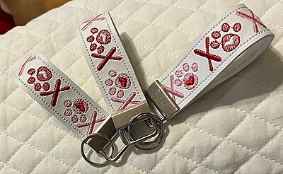 Key chain, snap tab key ring, XOXO, dog paw print, gifts, party favors