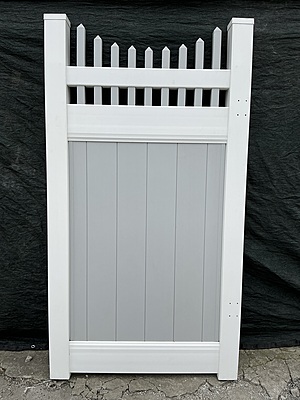 Picket Top Privacy Scalloped White Frame Grey Fill 39x72