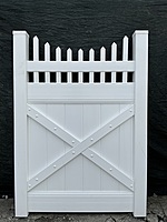 Picket Top Privacy Scalloped White 43x60