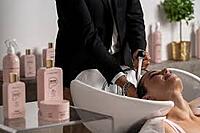 Esthesia Absolute Lenis Disciplining and Anti-Frizz System for smooth, frizz-free hair Esthesia Absolute Lenis Disciplining and Anti-Frizz System for smooth, frizz-free hair