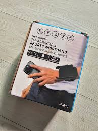Seperable 360 Ajustable Sport Wristband For Smartphones