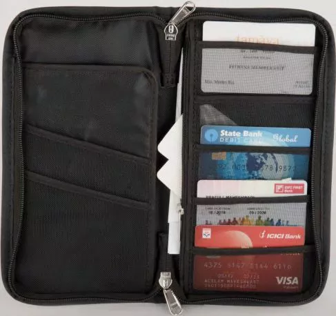 PRIMIUM PASSPORT POUCH