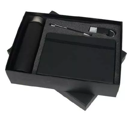 EMPLOYEE WELCOME KIT