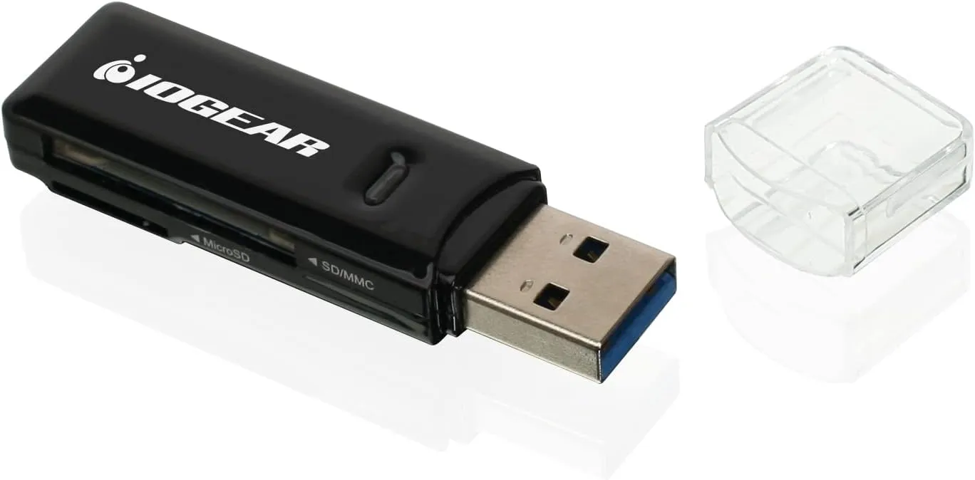 IOGEAR SuperSpeed USB 3.0 SDXC/MicroSDXC Card Reader - GFR305SD