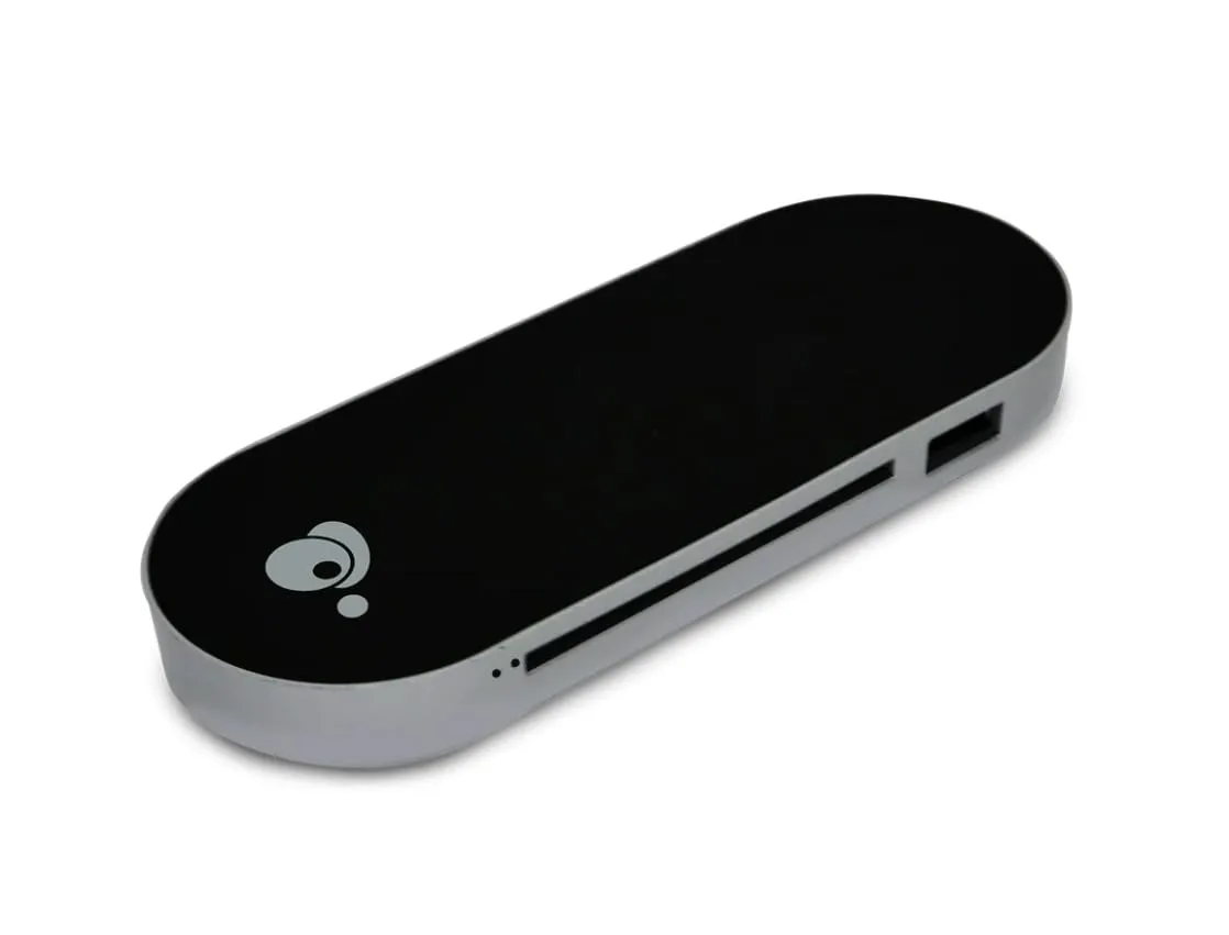 IOGEAR USB-C Hub CAC Reader - USB 3.0 Type C - 640 MB/s - 3-Port, Portable
