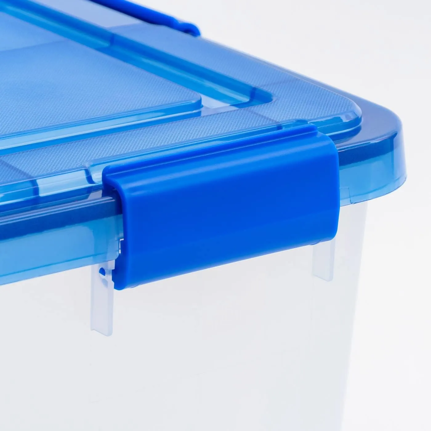 IRIS USA WeatherPro 4-Pack 46.6qt Airtight Plastic Storage Bins with Lids & Buckles