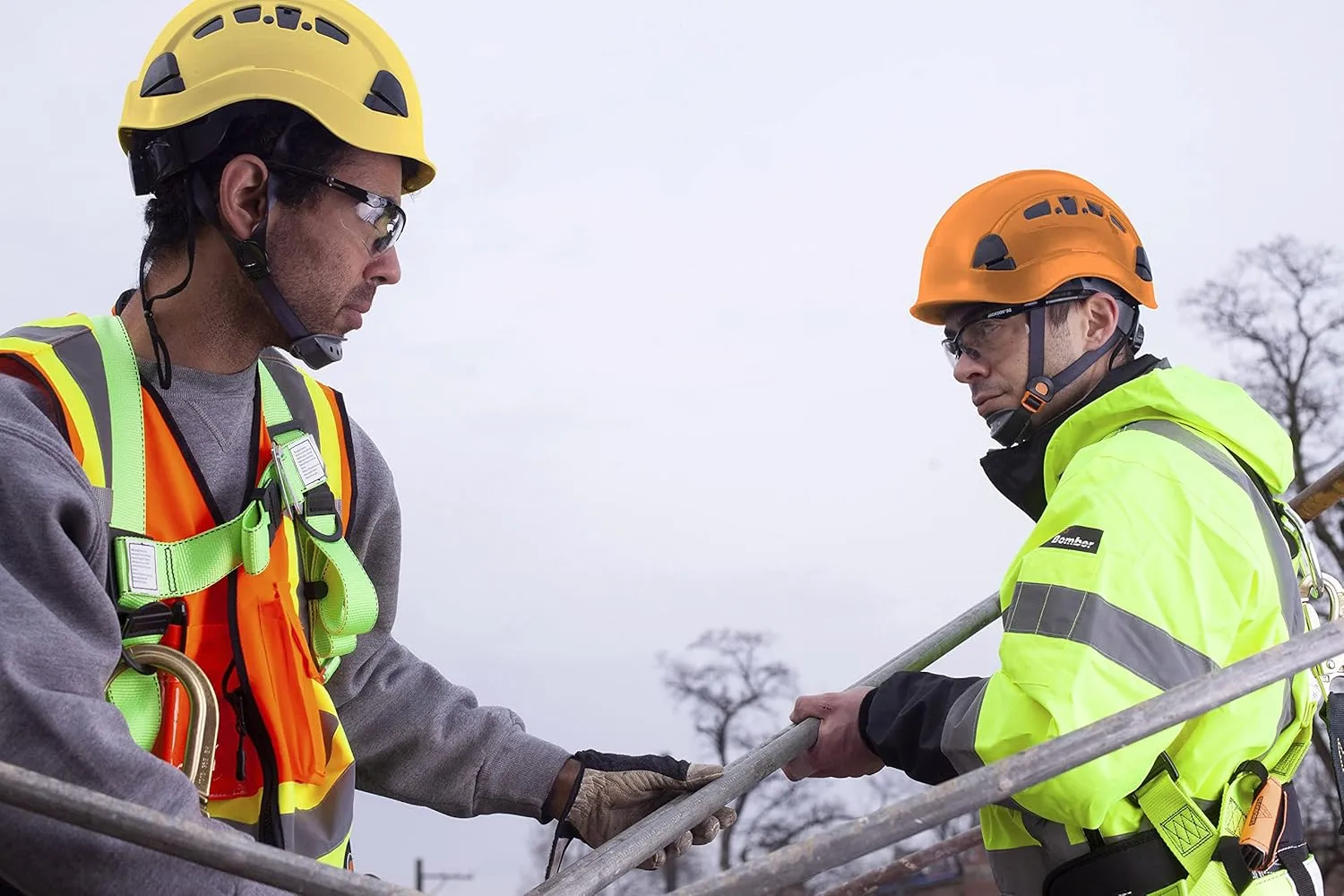 Jackson Safety CH300 & CH400V Climbing-Style Hard Hats – Vented & Non-Vented, Flip-Up Visor, ANSI Z89.1, OSHA Compliant