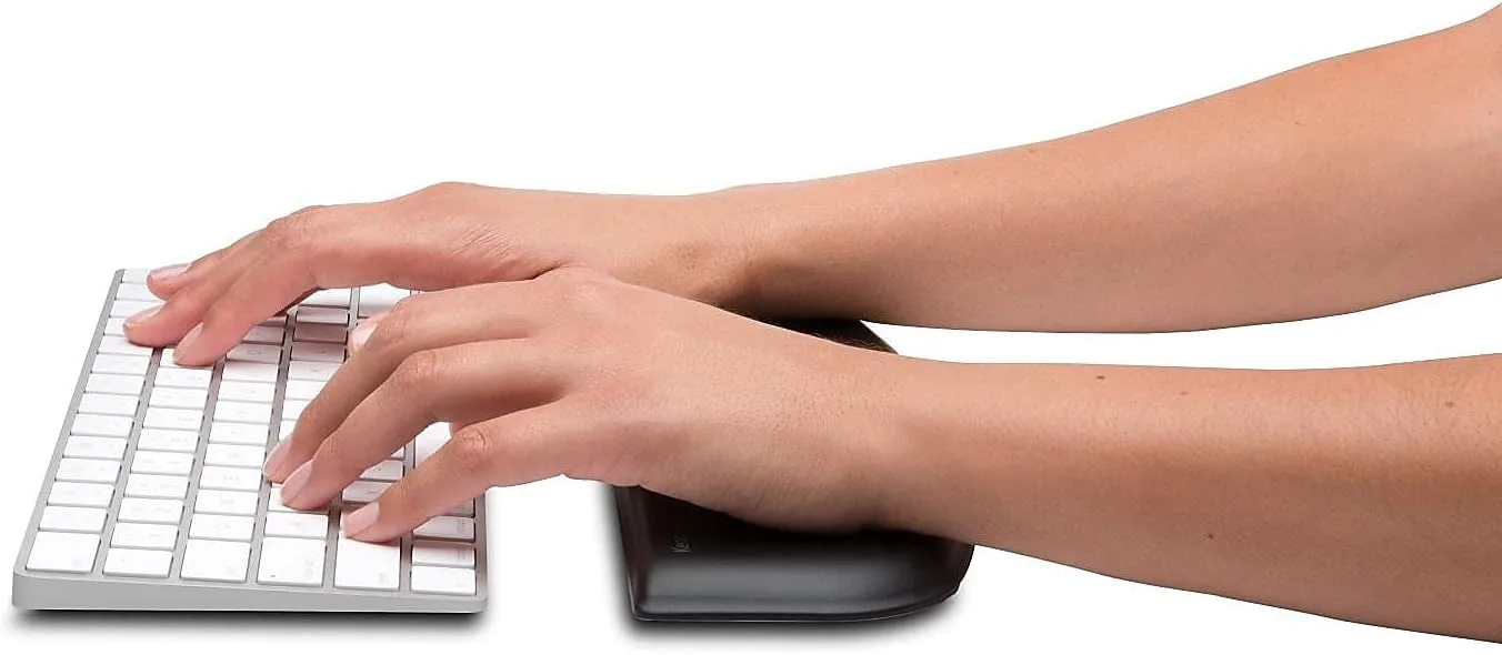 KENSINGTON ErgoSoft Gel Wrist Rest for Keyboard & Mouse