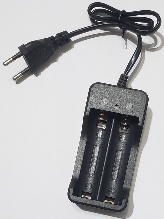 18650 3.7V 4.2V lithium charger