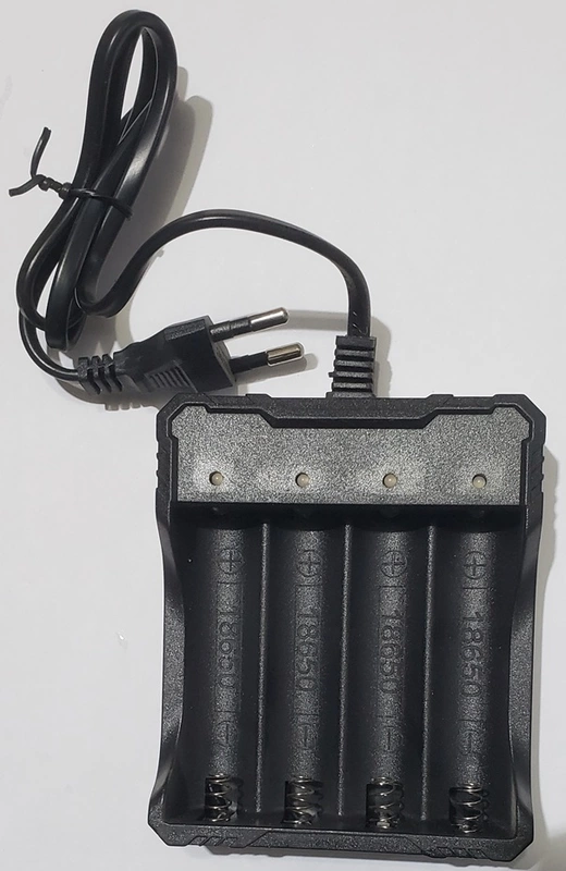 18650 3.7V 4.2V Lithium charger 4 batteries